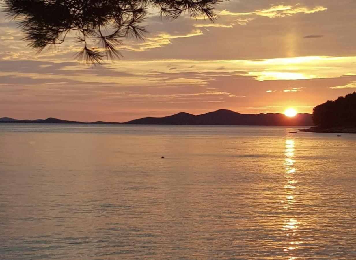 Miabella Resort Drage Εξωτερικό φωτογραφία